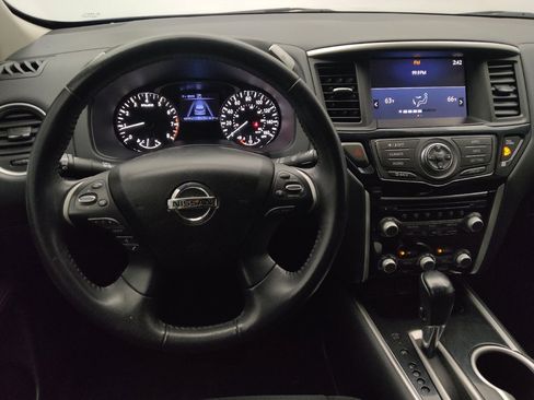 Used 2020 Nissan Pathfinder SV AWD/4WD image 22