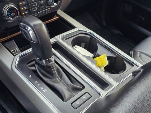 Used 2019 Ford F150 Lariat w/ Equipment Group 502A Luxury image 27