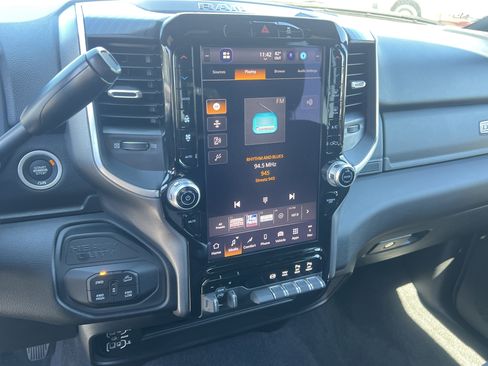 Used 2025 RAM 2500 Big Horn AWD/4WD image 35
