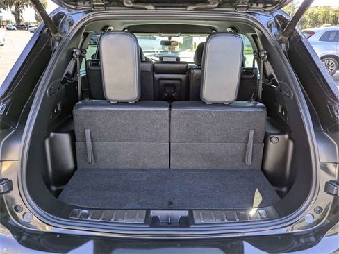 Used 2023 Mitsubishi Outlander SE Black Edition image 12