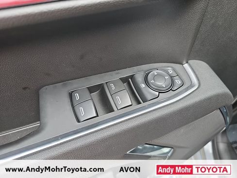 Used 2025 Chevrolet Silverado 1500 LT RWD image 12