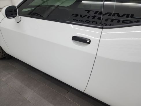 Used 2017 Dodge Challenger SRT Hellcat RWD image 31