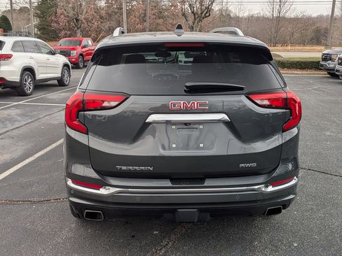 Used 2020 GMC Terrain Denali w/ Denali Premium Package image 8