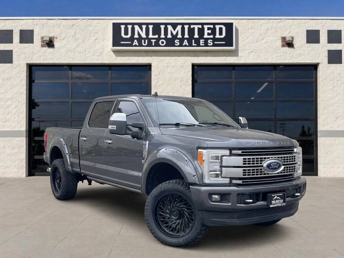 Used 2019 Ford F350 Platinum w/ Platinum Ultimate Package AWD/4WD image 1
