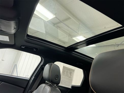 Used 2022 Chevrolet Blazer Premier w/ Enhanced Convenience Package image 19