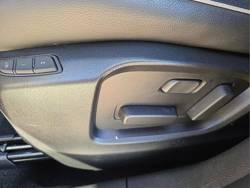 Used 2025 MAZDA CX-5 AWD 2.5 S w/ Preferred Package image 15