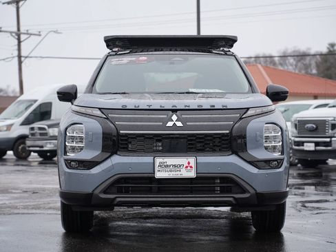 New 2026 Mitsubishi Outlander Trail Edition image 8