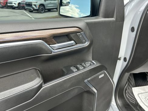 Used 2024 Chevrolet Silverado 1500 RST image 20