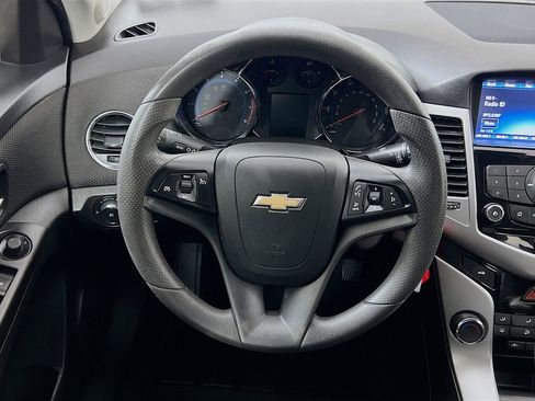 Used 2015 Chevrolet Cruze LT FWD image 12