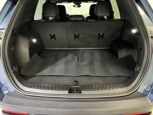 Used 2025 Chevrolet Equinox RS w/ Safety and Technology Package image 13