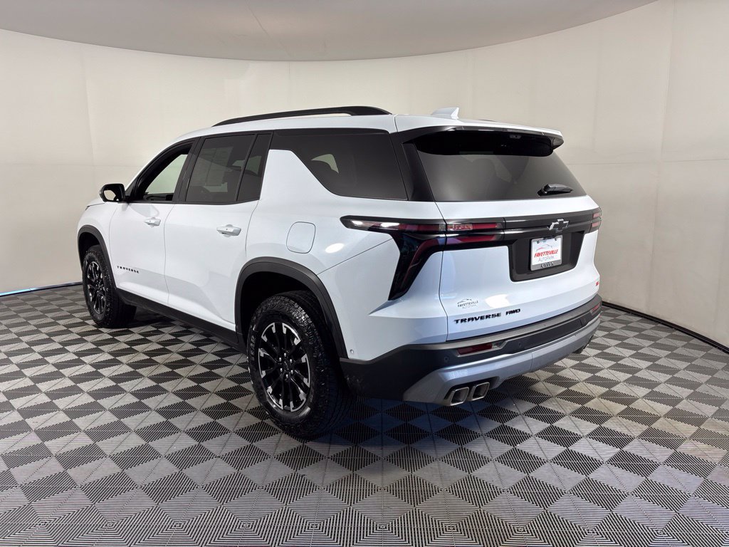Certified 2026 Chevrolet Traverse Z71 w/ Enhanced Driving Package AWD/4WD image 9