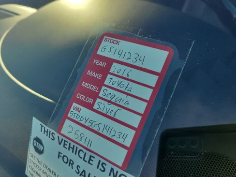 Used 2016 Toyota Sequoia Platinum AWD/4WD image 10