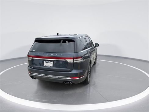 Used 2022 Lincoln Aviator Reserve w/ Equipment Group 201A image 6