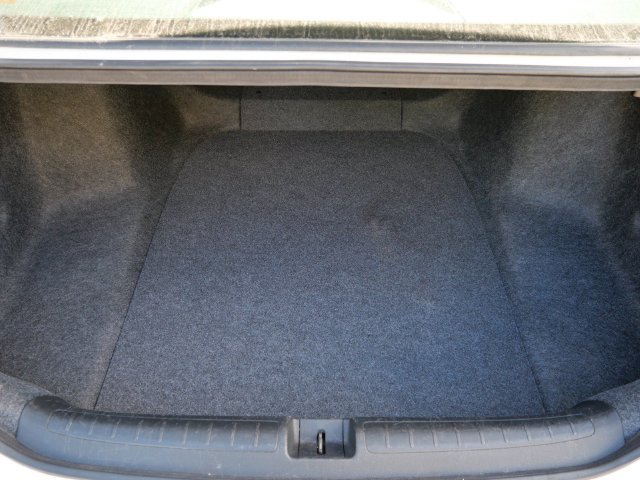 Used 2019 Honda Accord LX image 9
