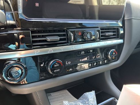 New 2026 Nissan Pathfinder SV FWD image 36