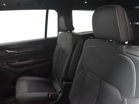 New 2025 Jeep Grand Cherokee L Laredo w/ Luxury Tech Group I image 17