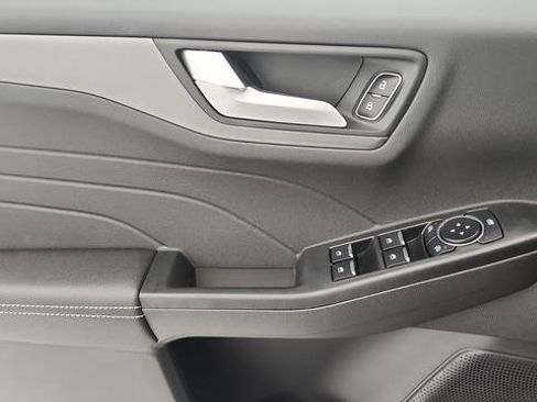 New 2026 Ford Escape SE w/ Class II Trailer Tow Package image 20