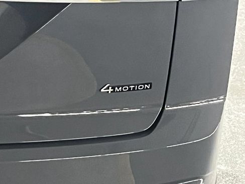 Used 2023 Volkswagen Atlas Cross Sport SE w/ Panoramic Sunroof Package AWD/4WD image 37