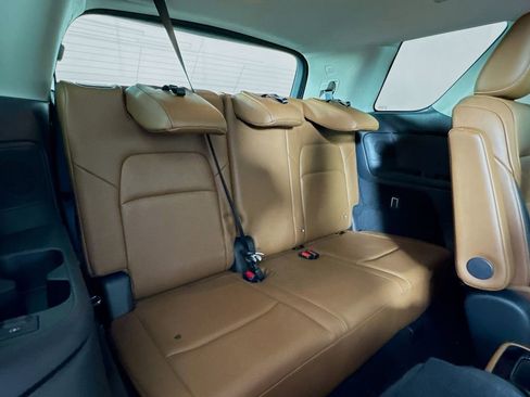 Used 2022 Nissan Pathfinder Platinum w/ Lighting Package (N93) image 28