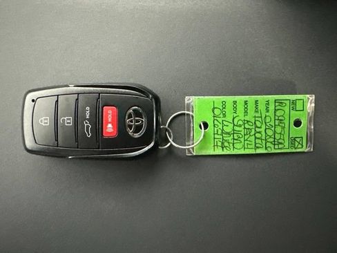 Used 2026 Toyota RAV4 SE AWD/4WD image 31