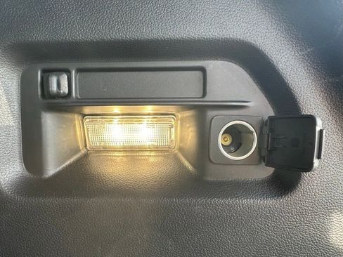 Used 2025 Ford Explorer ST-Line image 9