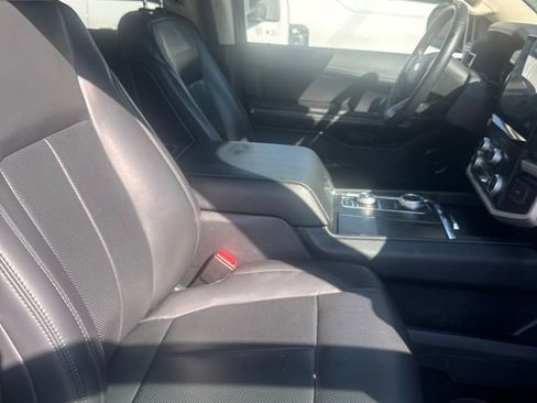 Used 2023 Ford Expedition XLT AWD/4WD image 15