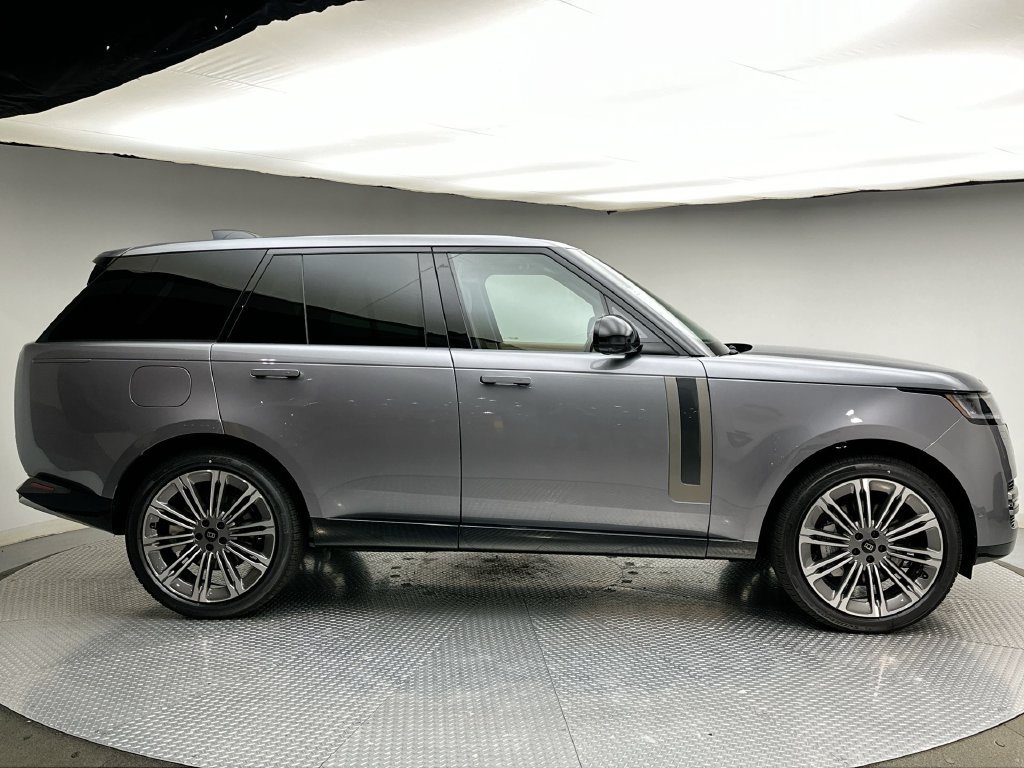 New 2027 Land Rover Range Rover SE AWD/4WD image 4