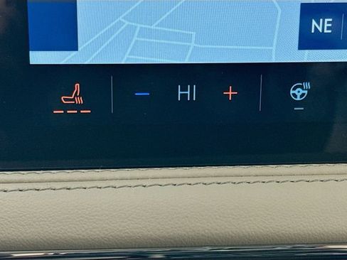 New 2026 Lincoln Corsair Premiere FWD image 22