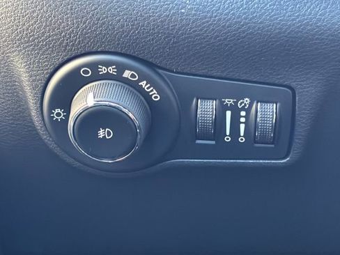 New 2026 Jeep Compass Latitude image 33