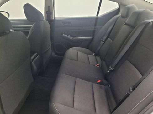 Used 2023 Nissan Altima 2.5 SV image 18