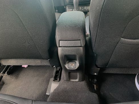Used 2021 Jeep Renegade Latitude AWD/4WD image 26