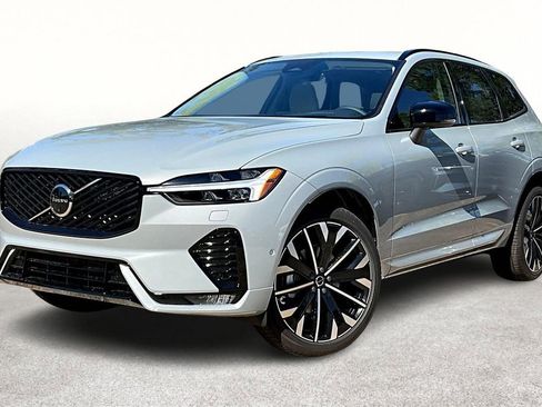 New 2026 Volvo XC60 B5 Ultra AWD/4WD image 2