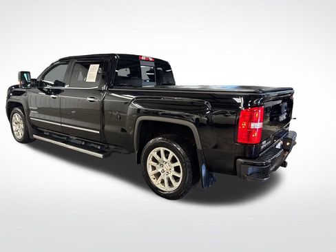 Used 2015 GMC Sierra 1500 Denali w/ Driver Alert Package AWD/4WD image 3