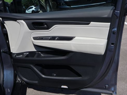 Certified 2026 Honda Odyssey EX-L image 11