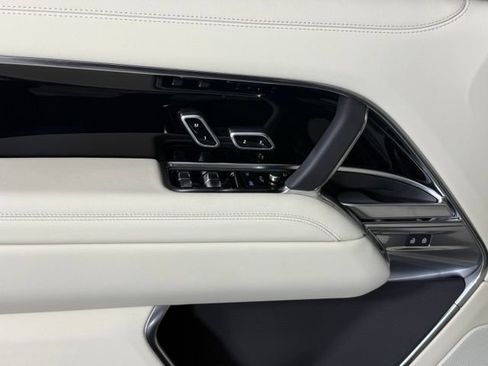 New 2026 Land Rover Range Rover SE AWD/4WD image 15