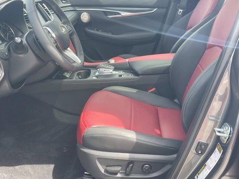 Certified 2025 INFINITI QX50 Sport w/ Cargo Package image 15