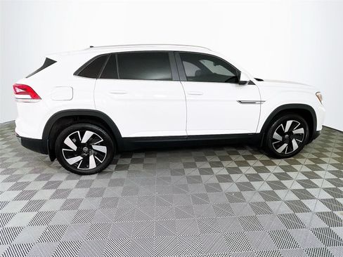 Used 2024 Volkswagen Atlas Cross Sport SE AWD/4WD image 11