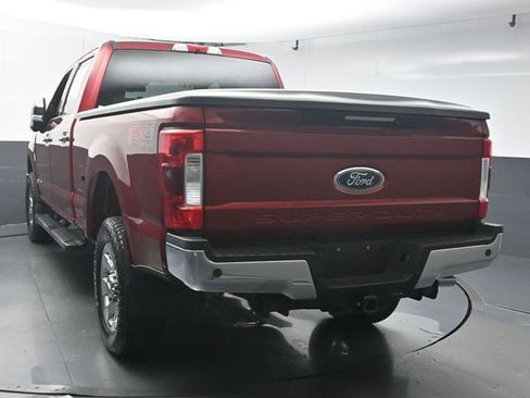 Used 2017 Ford F250 Lariat w/ Lariat Ultimate Package AWD/4WD image 6