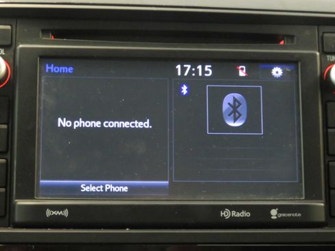 Used 2019 Toyota Sequoia SR5 AWD/4WD image 39