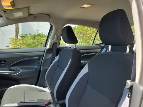 Used 2025 Nissan Versa S w/ Trunk Package image 29