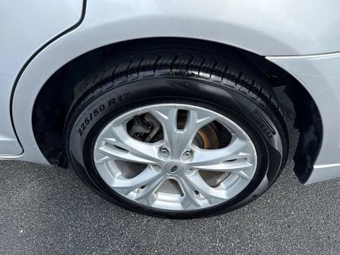 Used 2012 Ford Fusion SE FWD image 10