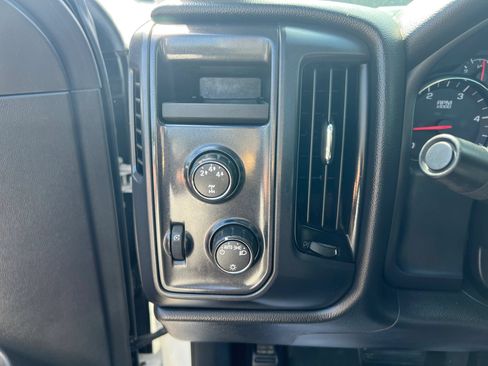 Used 2015 Chevrolet Silverado 3500 W/T AWD/4WD image 18