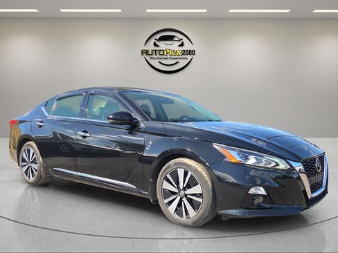 Used 2021 Nissan Altima 2.5 SL FWD image 1