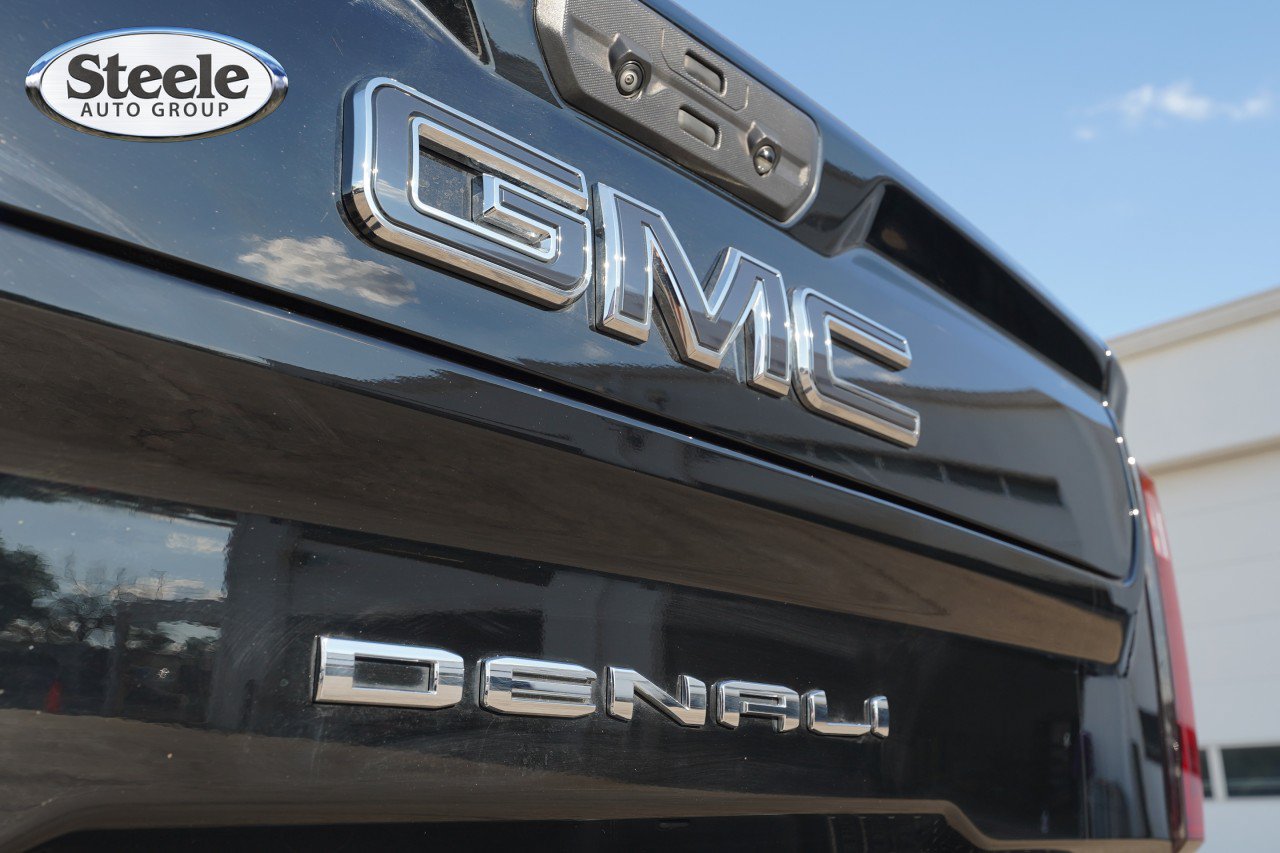 Used 2024 GMC Sierra 2500 Denali Ultimate w/ Max Trailering Package AWD/4WD image 22