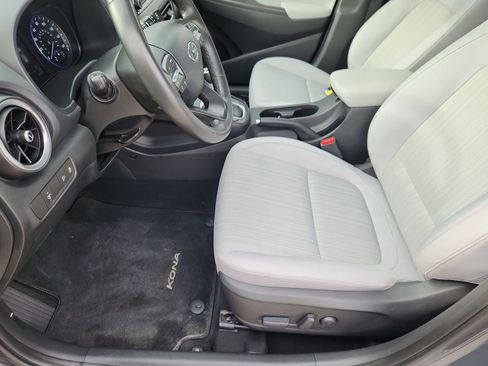 Used 2023 Hyundai Kona SEL w/ Convenience Package image 10