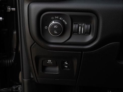 New 2026 RAM 1500 RHO image 21