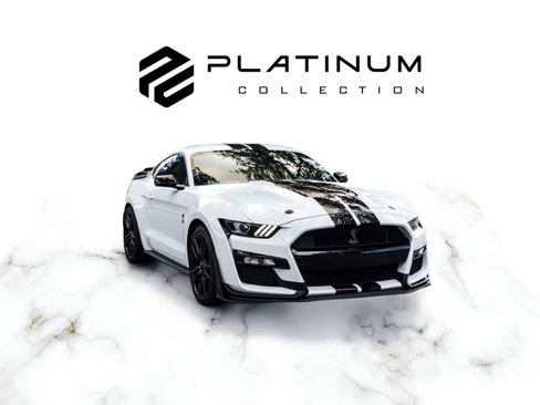 Used 2022 Ford Mustang Shelby GT500 w/ Technology Package RWD image 1