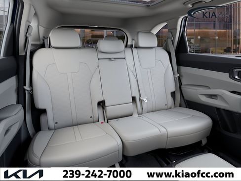 New 2026 Kia Sorento EX w/ EX Premium Package FWD image 16