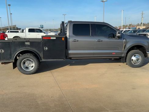 Used 2023 Ford F350 Lariat w/ Lariat Ultimate Package image 2