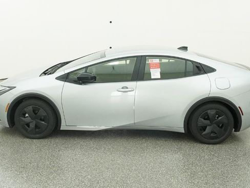 New 2026 Toyota Prius Plug-In Hybrid FWD image 72